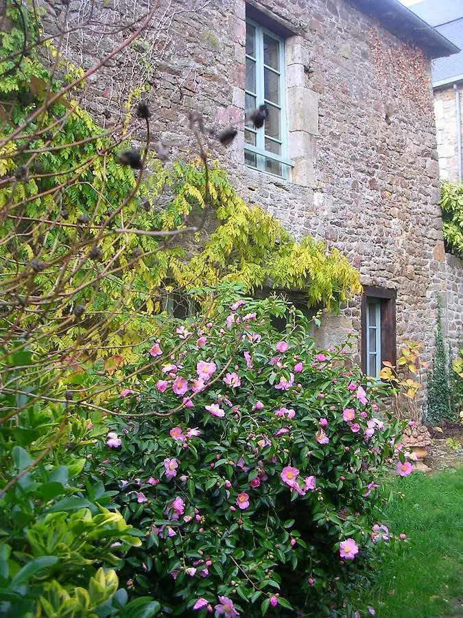 Logis De La Filanderie Bed & Breakfast Becherel 3*,  France