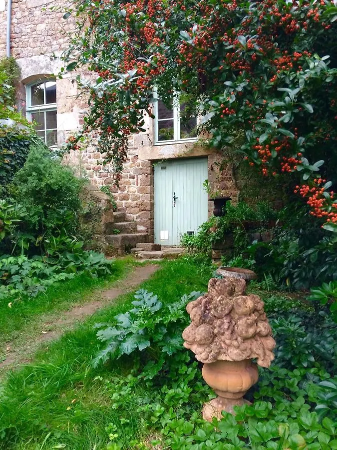Logis De La Filanderie Bed & Breakfast Becherel France